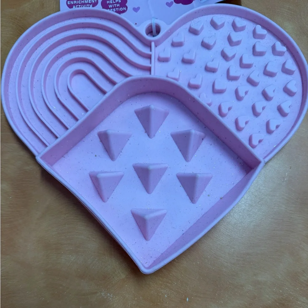 Heart-Shaped Pink Dog Lick Mat